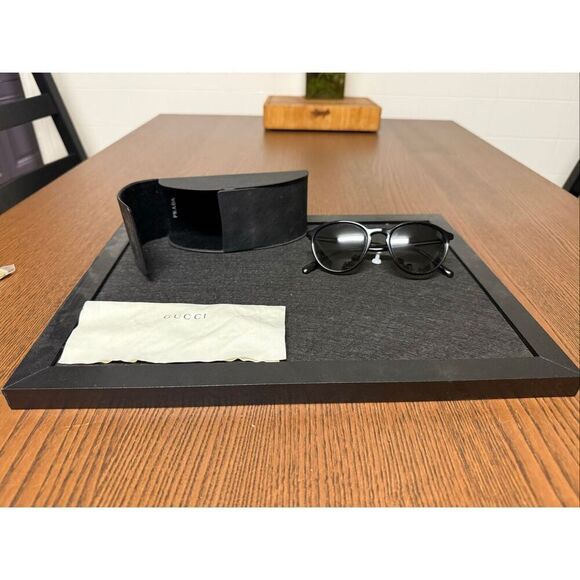 PRADA BLACK SUNGLASSES 🕶️ - Picture 4 of 7